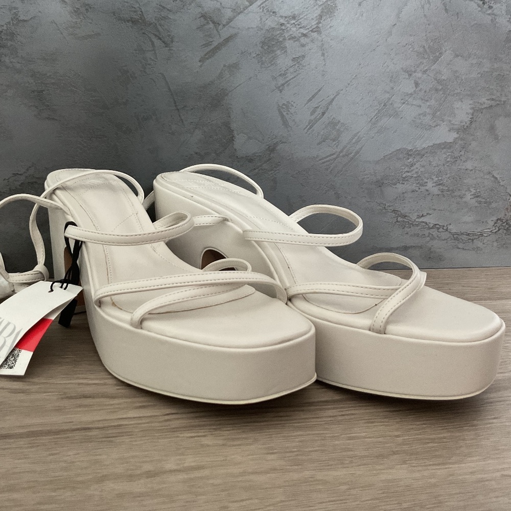 ZARA white platform sandals size 41/10